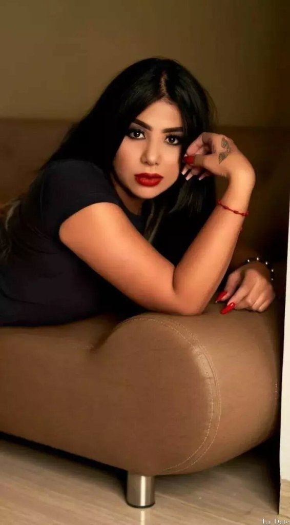 Paula Profile image 3