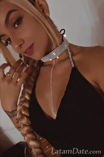 Daniela Profile image 1