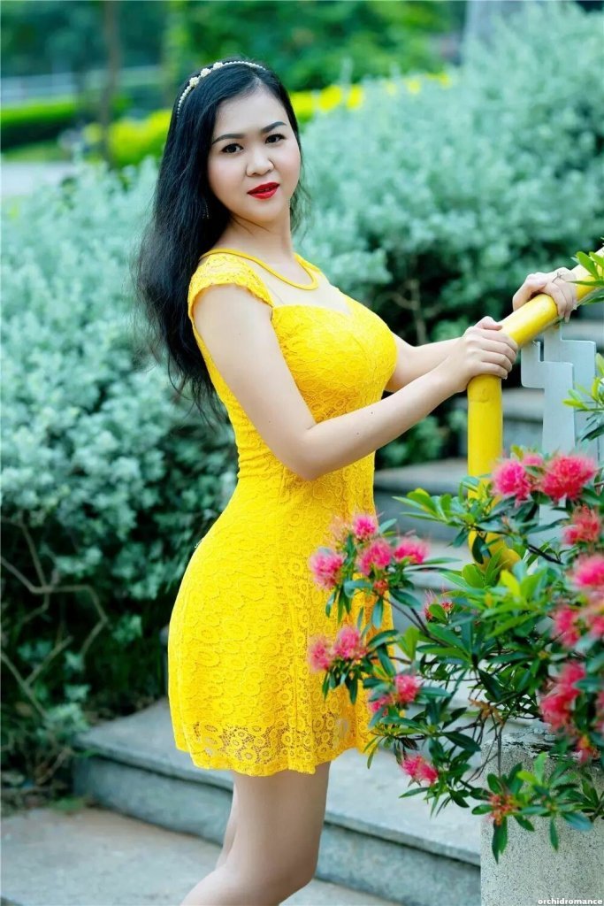 Linh Profile image 1