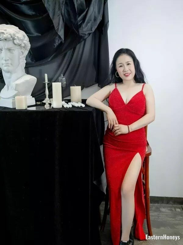 Yuhua Profile image 2