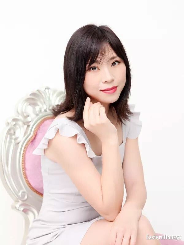 Paula Profile image 4