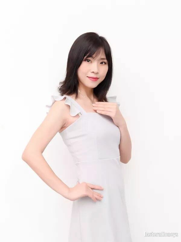 Paula Profile image 3