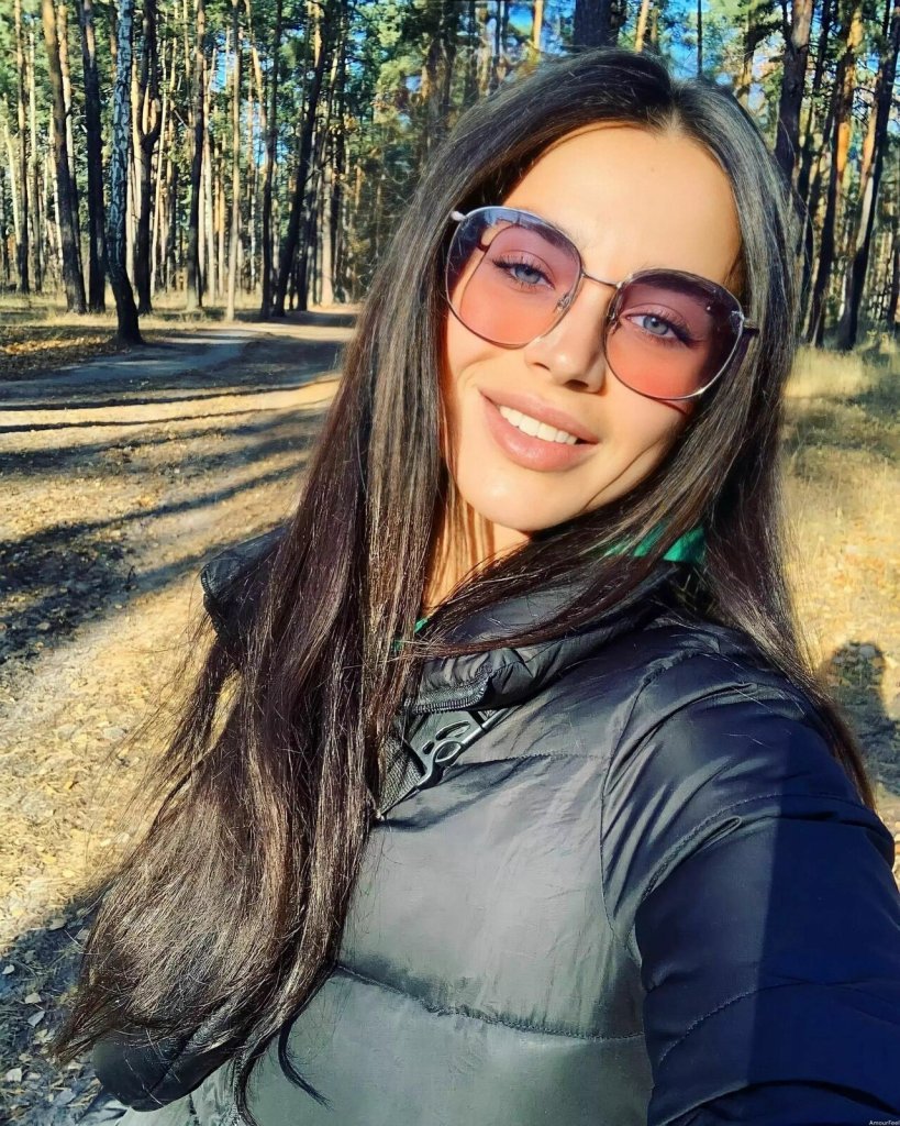 Olga Profile image 1